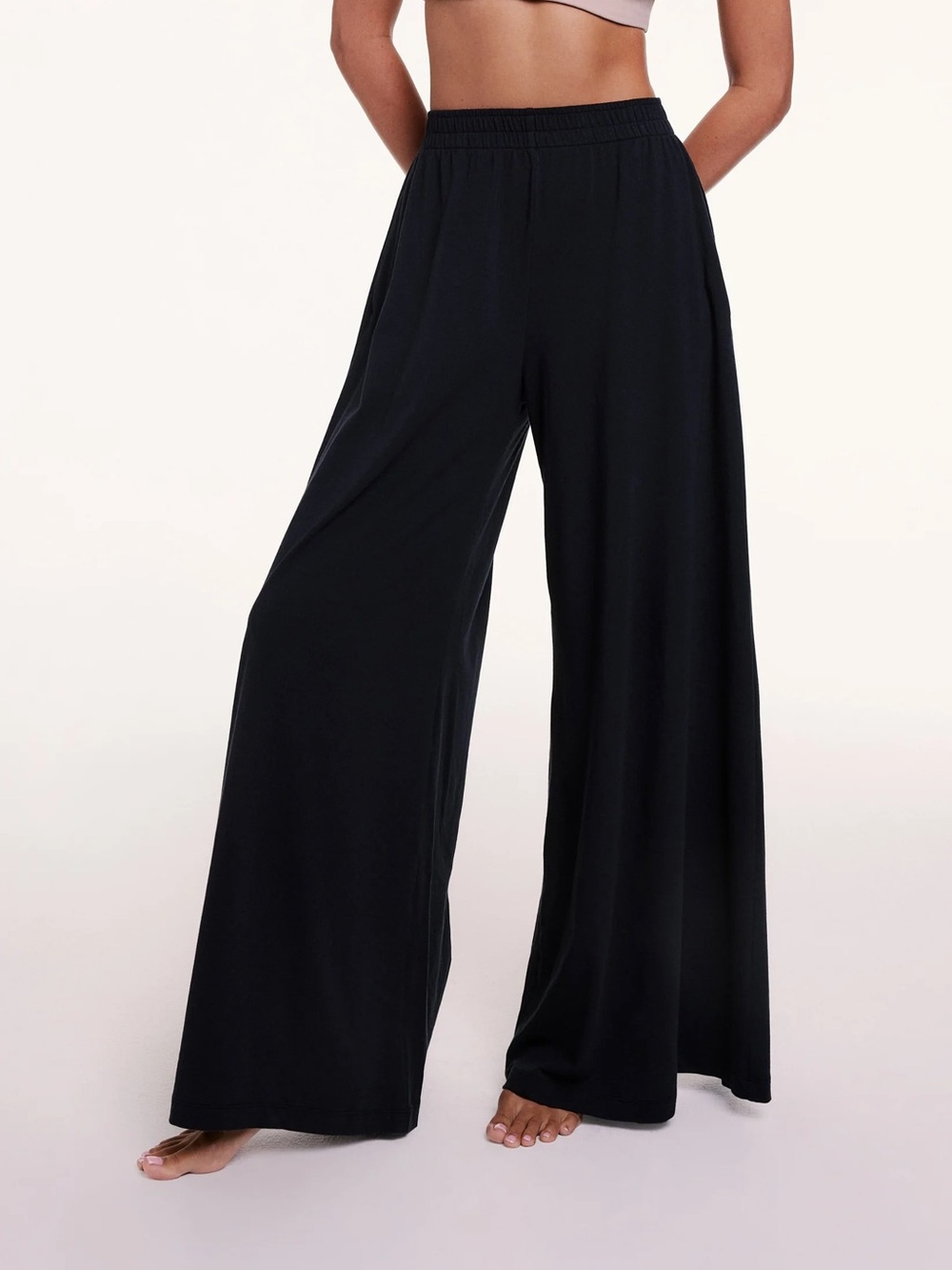 Amour Vert Black Wide-Leg Lounge Pants